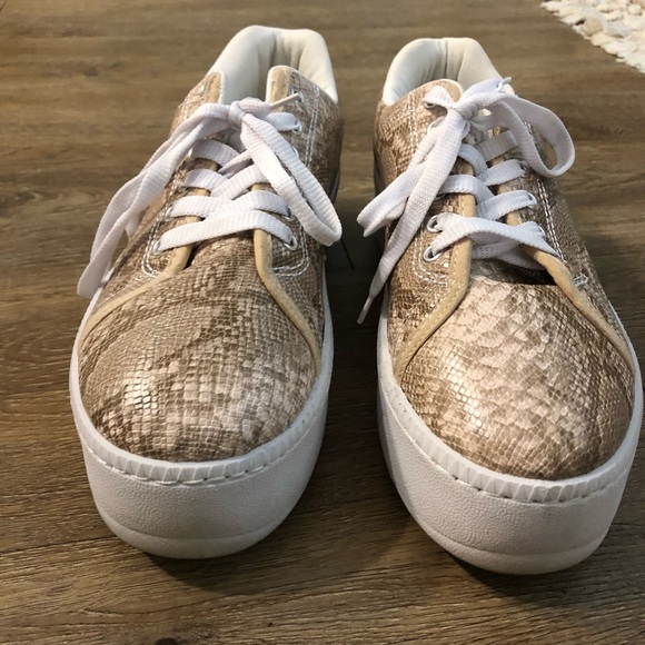 Platform faux sneak skin sneakers - Picture 4 of 4